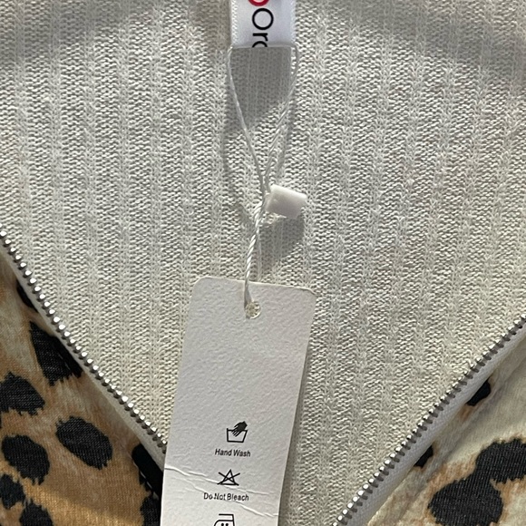 ❤️New Order Plus 2 tone animal print zip up ribbed oversized shirt size large - Picture 6 of 10